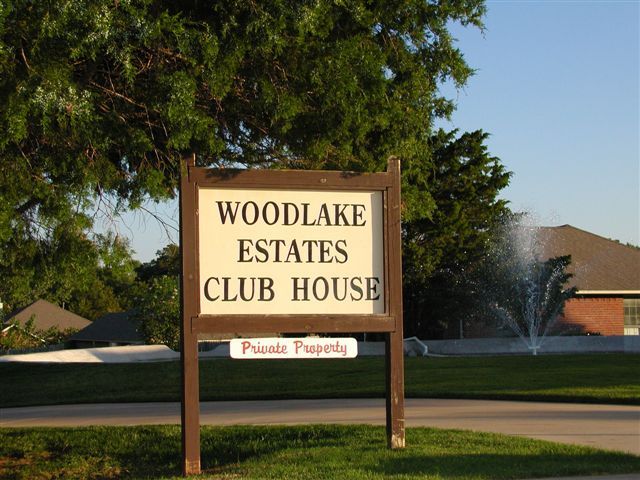484672122